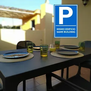Yellow Duplex Free Parking And Terrace Malaga